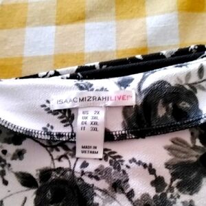 Isaac Mizrahi Black and White Mandarin Collar Blouse